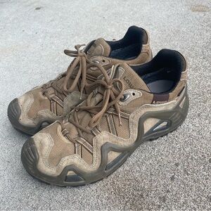 Lowa Zephyr GTX Lo Tan Hiking Shoes Mens US 9.5 Excellent Condition